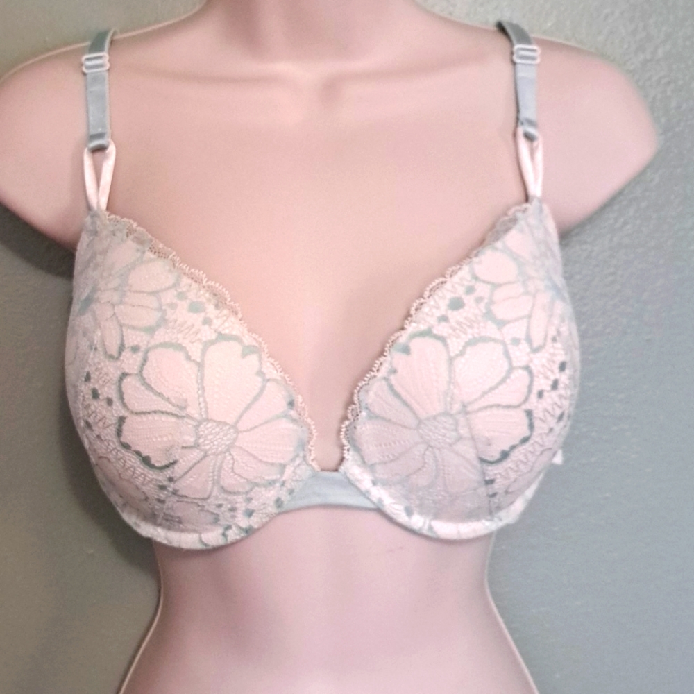 Victoria's Secret Floral Aqua Bra 36D Push Up